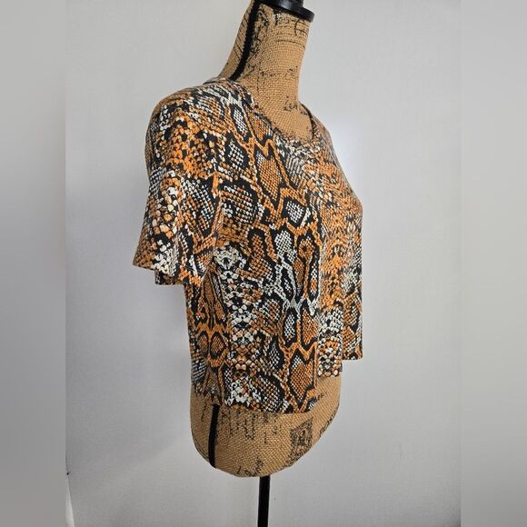 Chaser Ribbed Tee w Double Snakeskin Print Sz S NEW - Picture 2 of 9